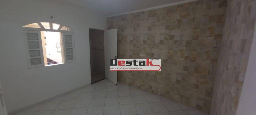 Sobrado à venda com 4 quartos, 180m² - Foto 30