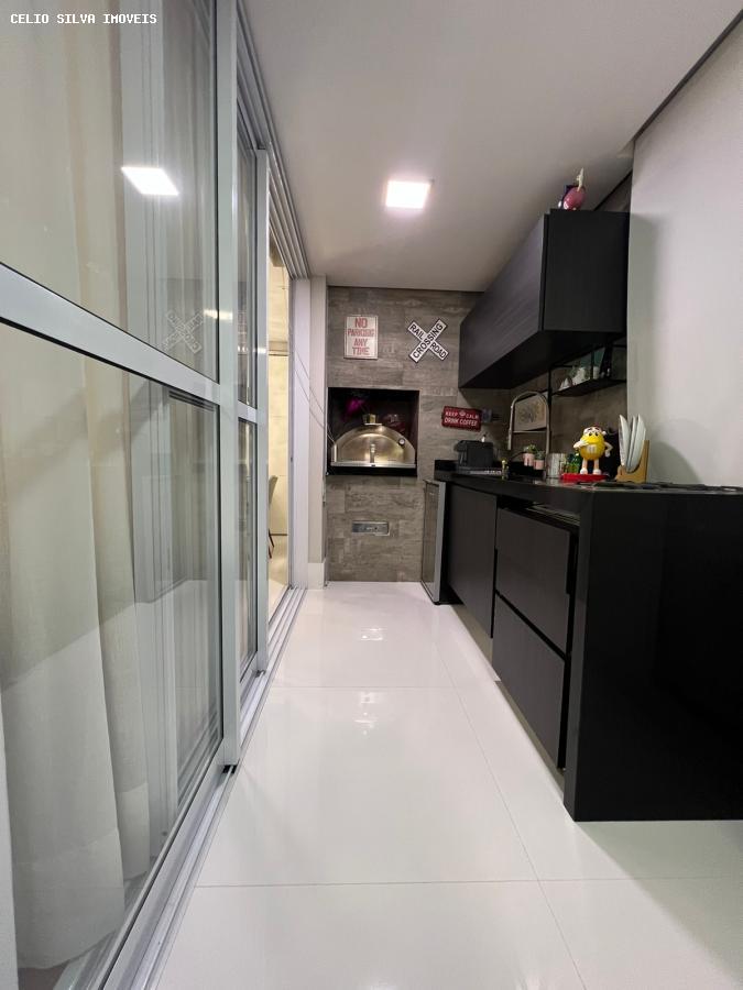 Apartamento à venda com 3 quartos, 156m² - Foto 4