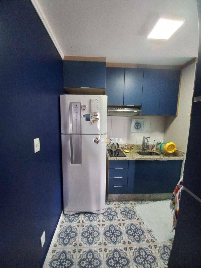 Apartamento à venda com 2 quartos, 65m² - Foto 3
