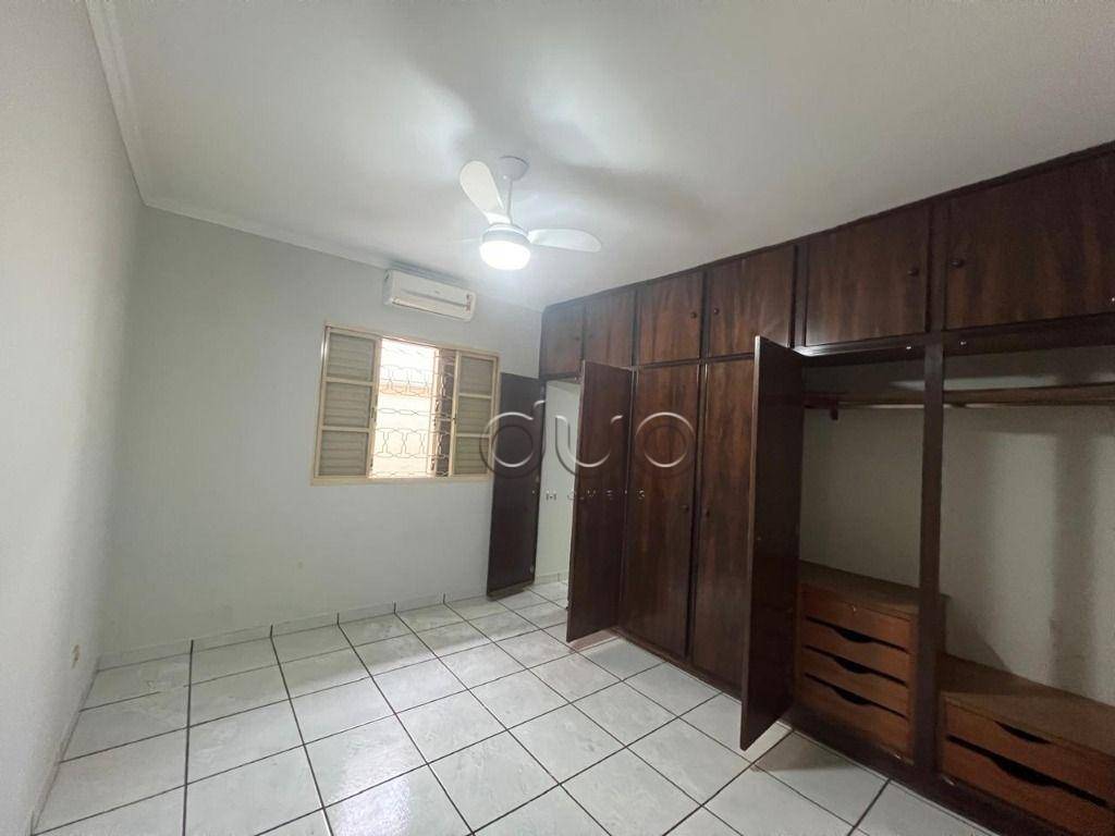 Casa para alugar com 3 quartos, 186m² - Foto 14