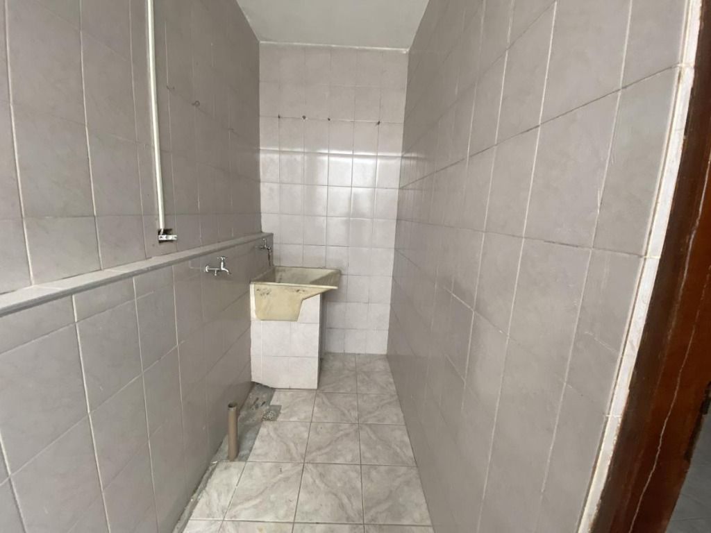 Casa à venda com 2 quartos, 200m² - Foto 21