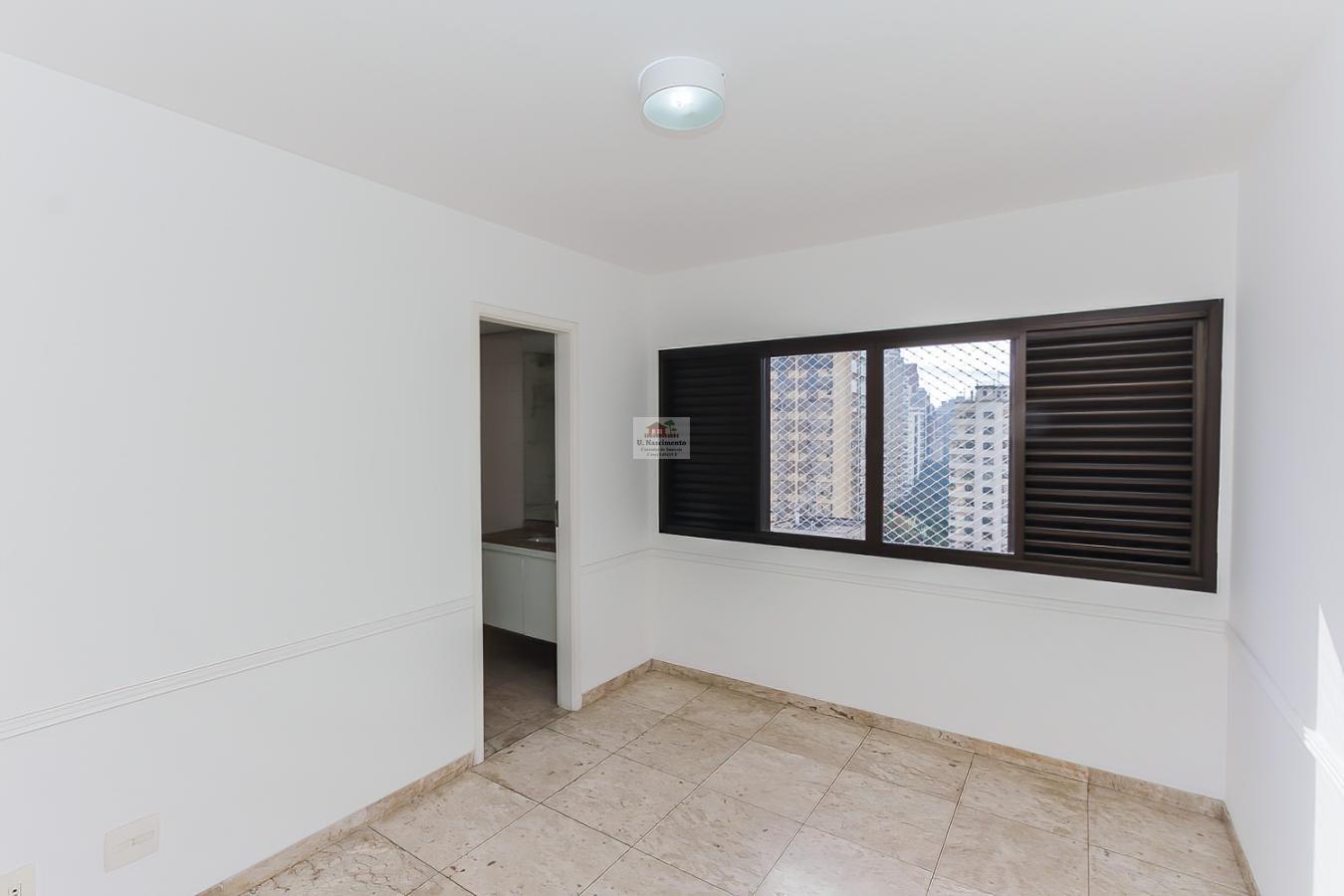 Apartamento para alugar com 4 quartos, 184m² - Foto 16