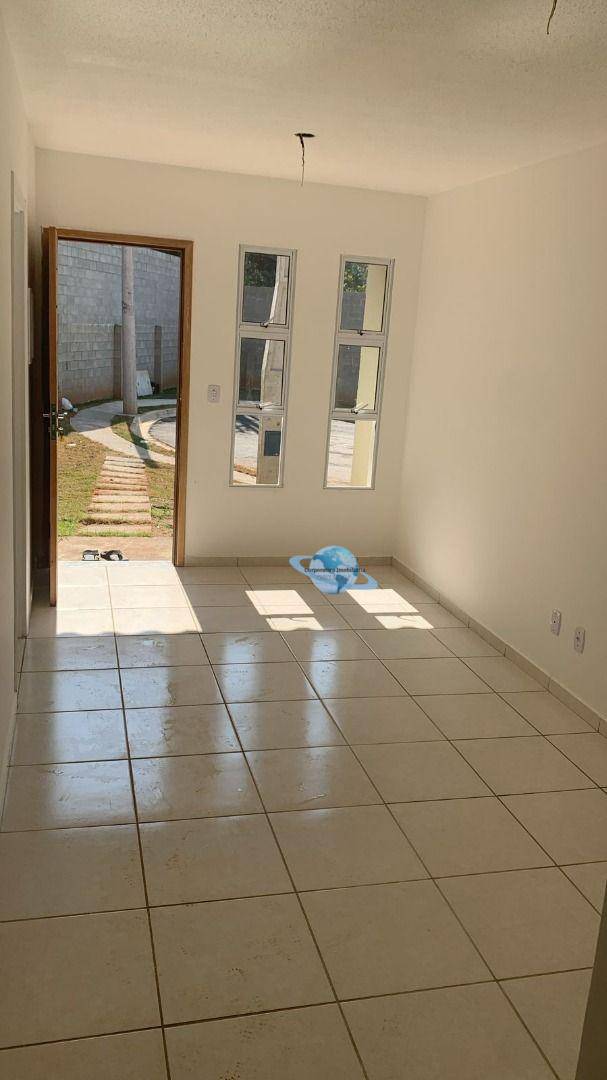 Casa de Condomínio à venda com 2 quartos, 50m² - Foto 3