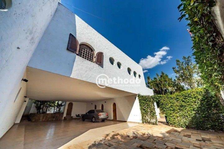 Casa à venda com 5 quartos, 854m² - Foto 2