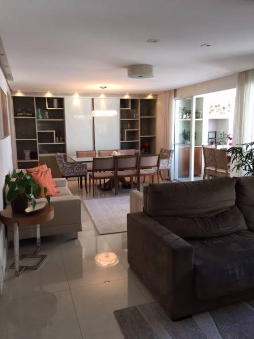 Apartamento para alugar com 3 quartos, 145m² - Foto 1