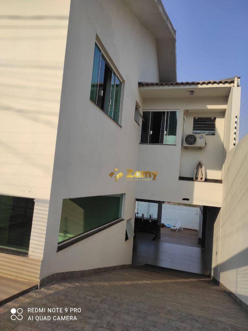 Sobrado à venda com 3 quartos, 270m² - Foto 3