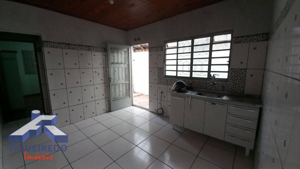 Casa à venda com 3 quartos, 88m² - Foto 5