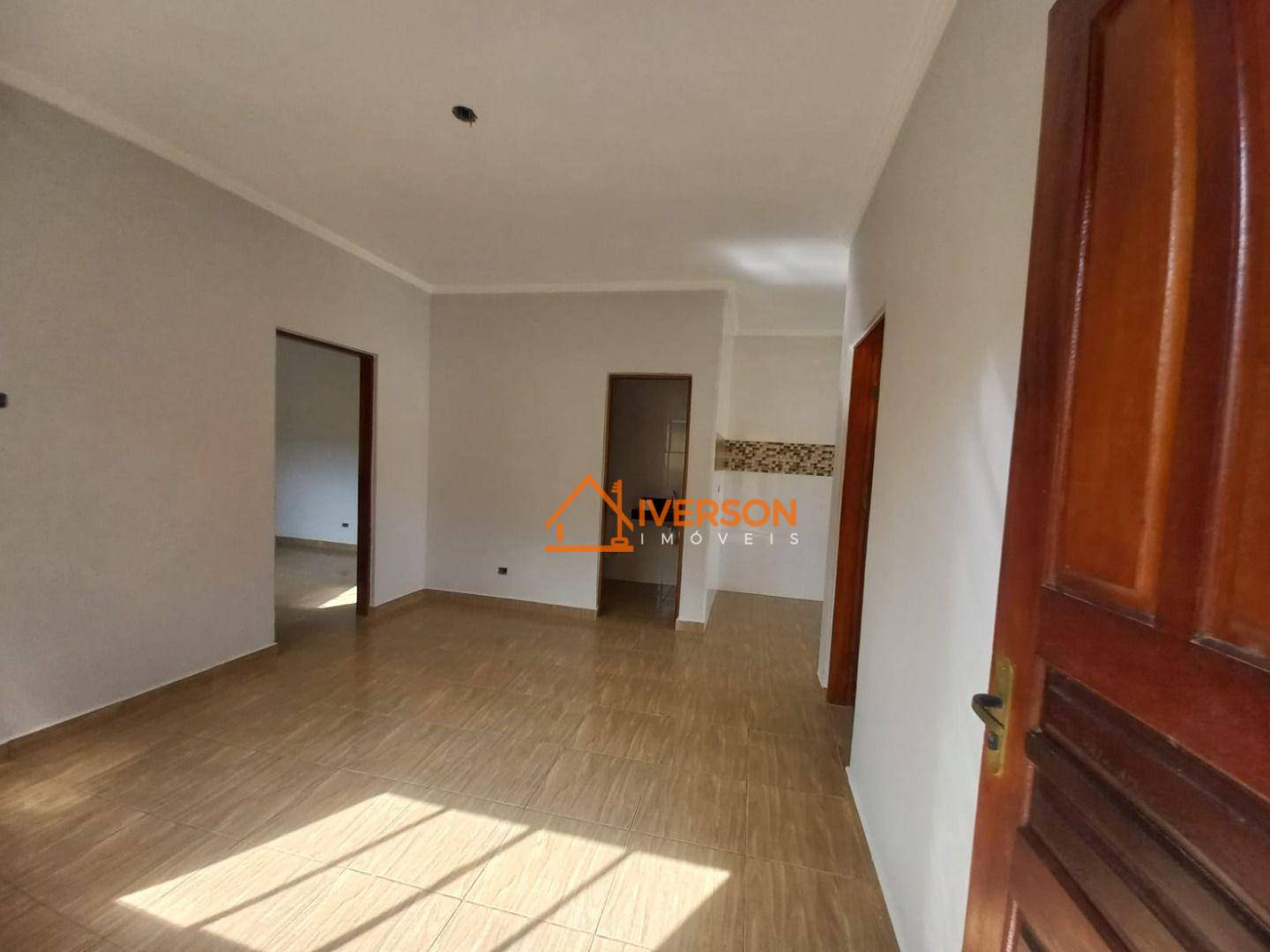 Casa à venda com 2 quartos, 66m² - Foto 5