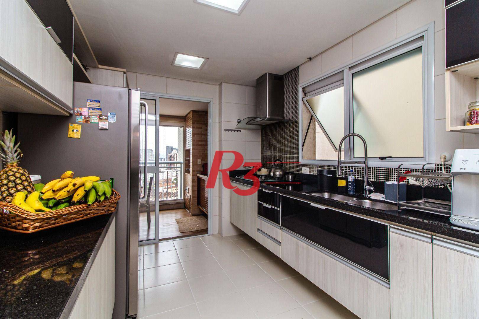 Apartamento à venda com 3 quartos, 159m² - Foto 35