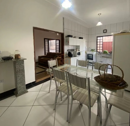 Casa à venda com 3 quartos, 113M2 - Foto 1