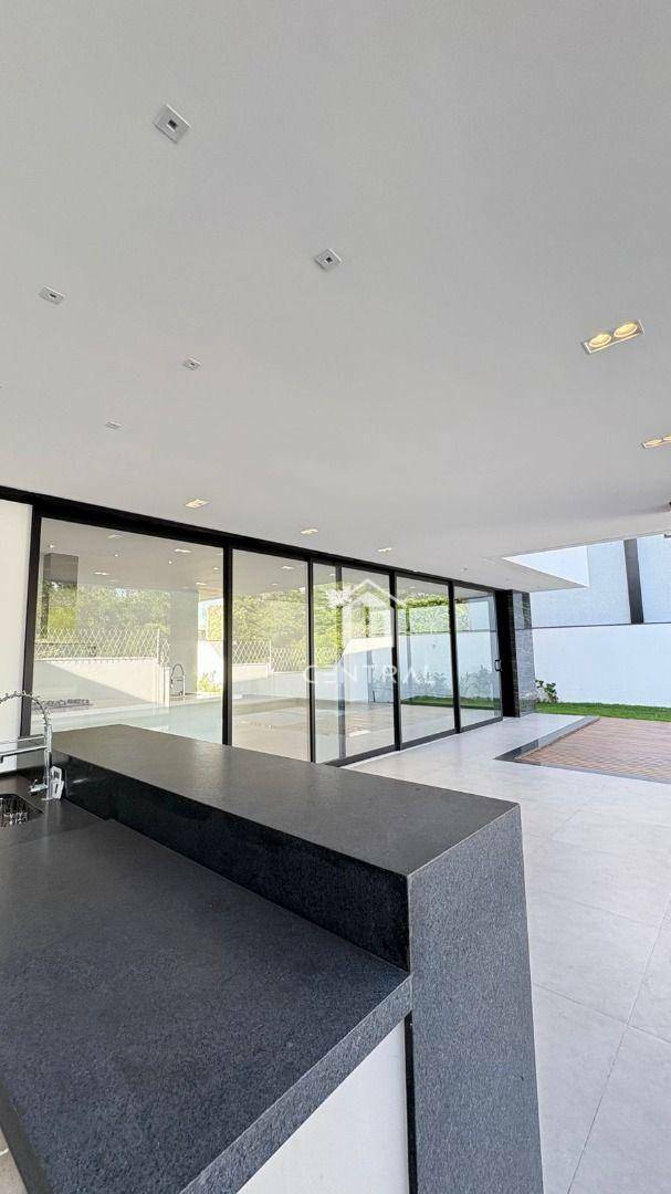Casa de Condomínio à venda com 3 quartos, 400m² - Foto 11
