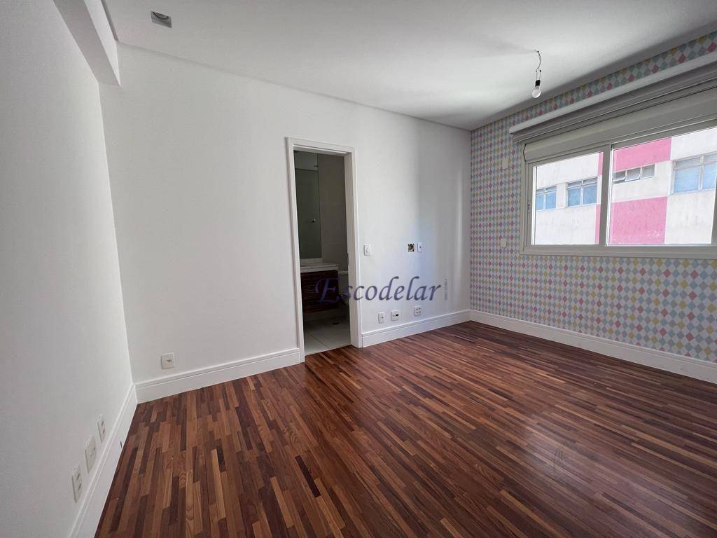 Apartamento para alugar com 3 quartos, 158m² - Foto 14