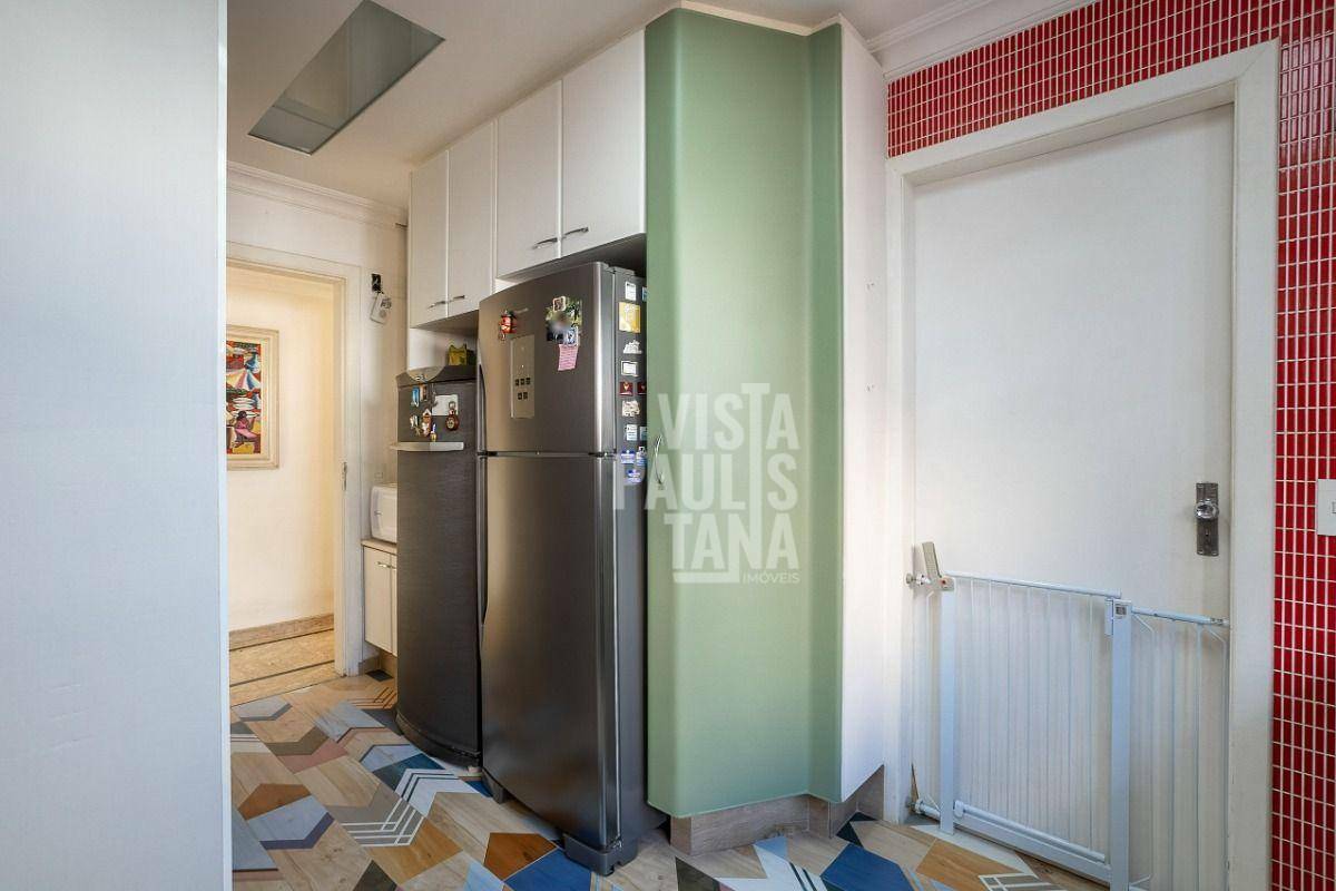 Apartamento à venda com 3 quartos, 208m² - Foto 18