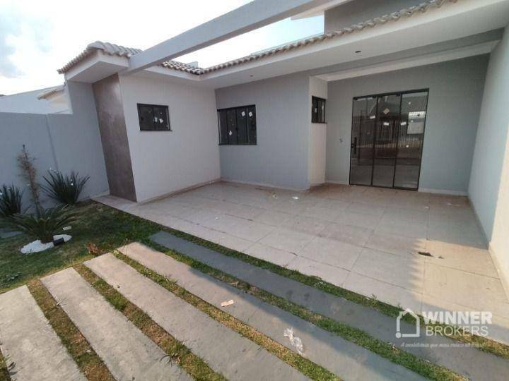 Casa à venda com 3 quartos, 70m² - Foto 1