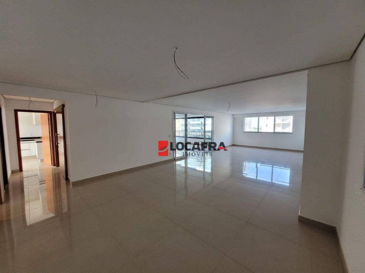 Apartamento à venda com 3 quartos, 260m² - Foto 13