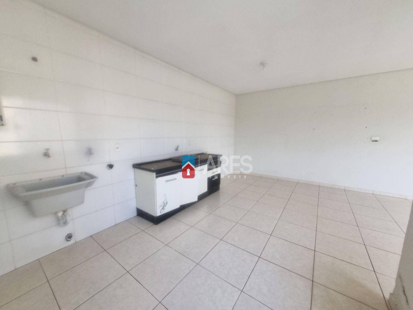 Casa para alugar com 5 quartos, 110m² - Foto 22