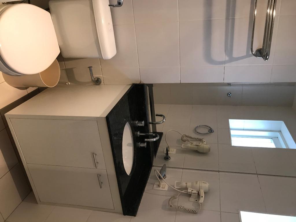 Apartamento à venda com 2 quartos, 75m² - Foto 8