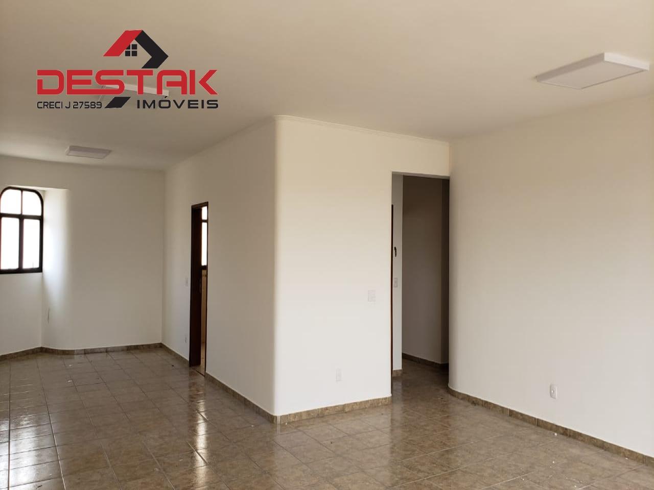 Apartamento para alugar com 3 quartos, 206m² - Foto 5