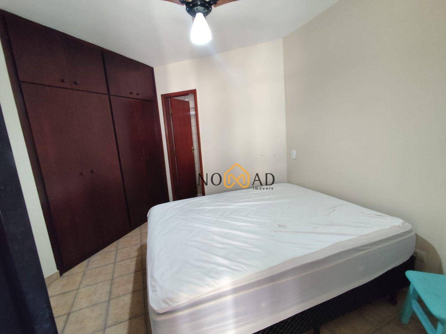 Apartamento à venda com 2 quartos, 70m² - Foto 11