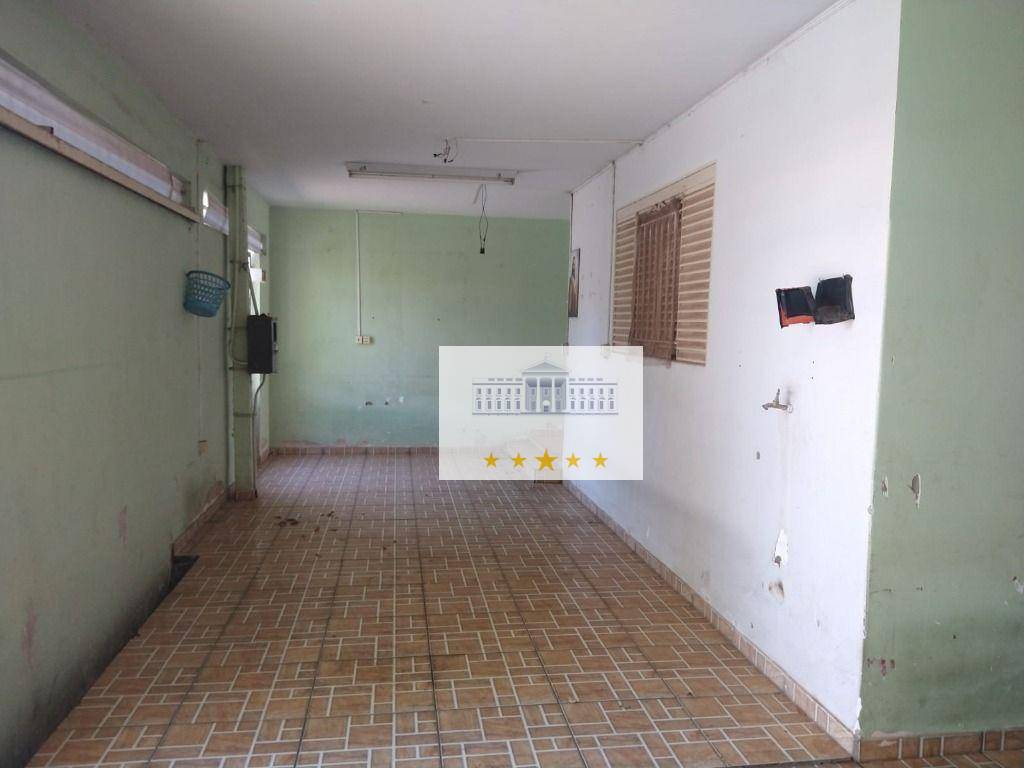 Casa à venda com 2 quartos, 138m² - Foto 1