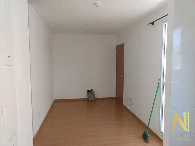 Apartamento à venda com 2 quartos, 45m² - Foto 3