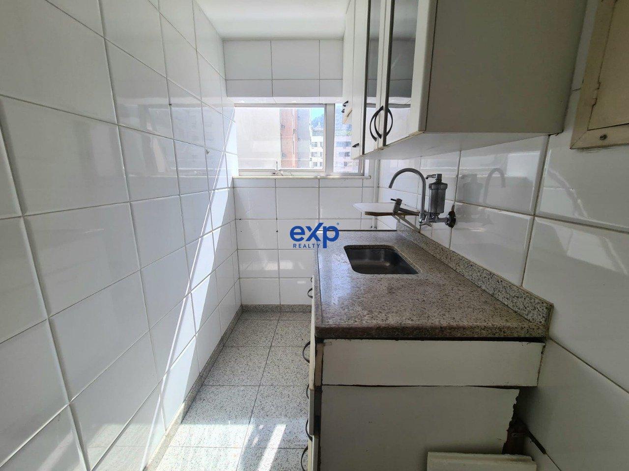 Apartamento à venda com 1 quarto, 50m² - Foto 29