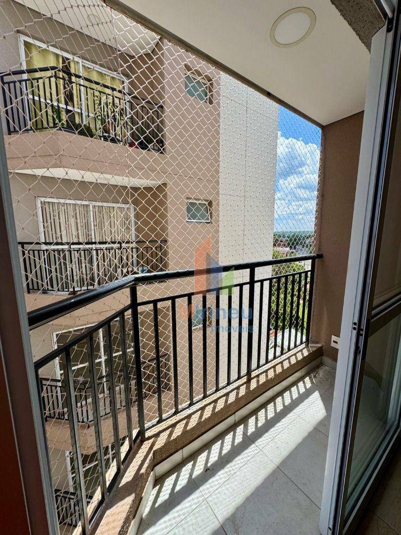 Apartamento para alugar com 2 quartos, 65m² - Foto 16
