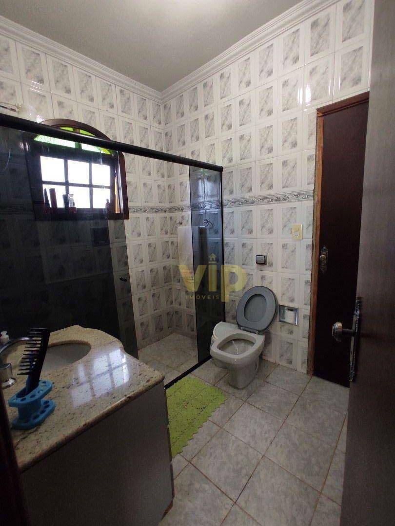 Casa à venda com 3 quartos, 274m² - Foto 9