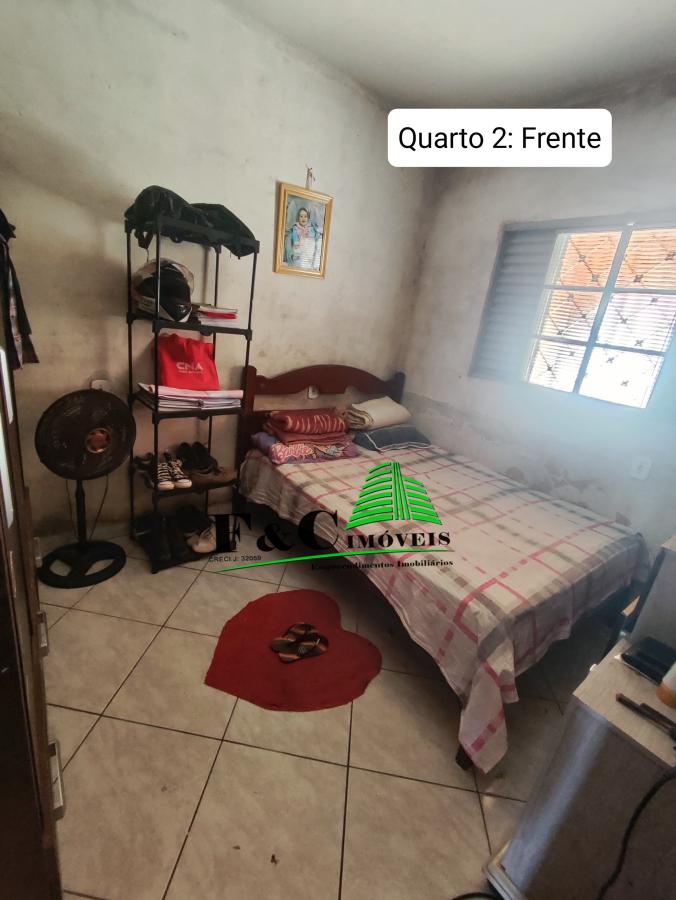 Casa à venda com 3 quartos, 500m² - Foto 2