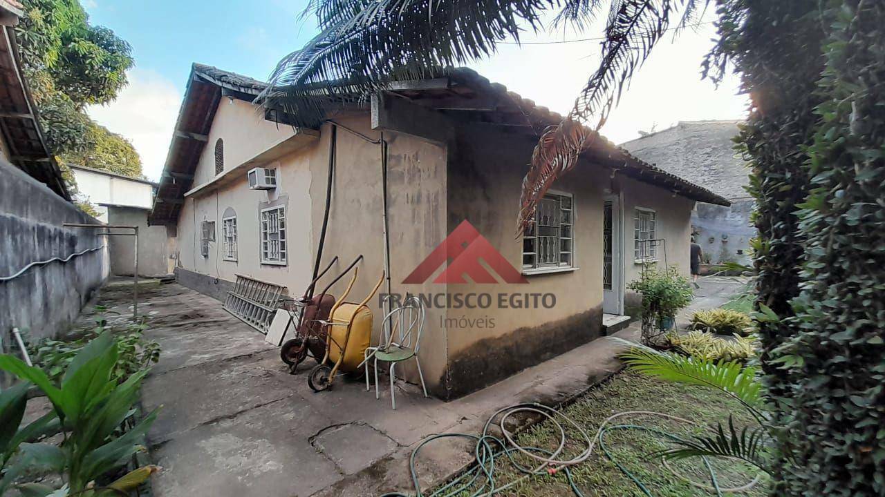 Casa à venda com 4 quartos, 80m² - Foto 4