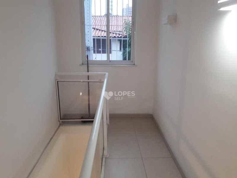 Casa à venda com 4 quartos, 180m² - Foto 5