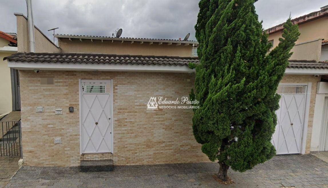 Casa à venda com 3 quartos, 250m² - Foto 2