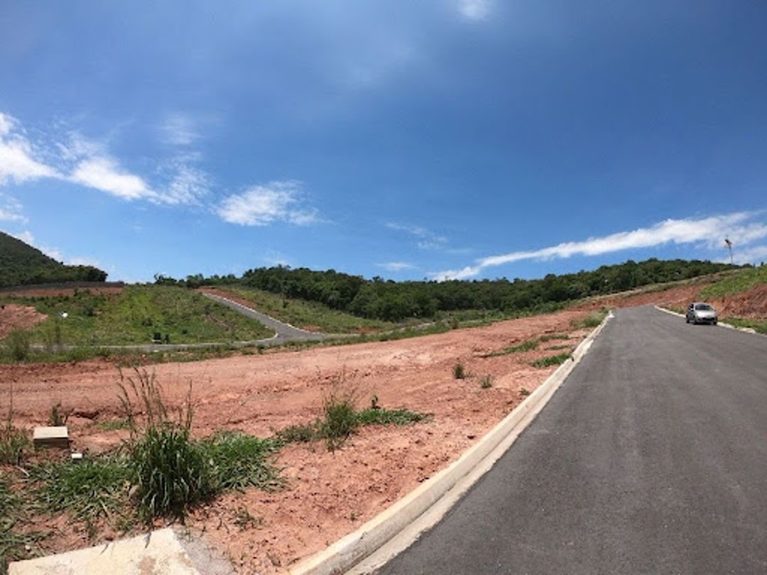 Terreno à venda, 300M2 - Foto 1