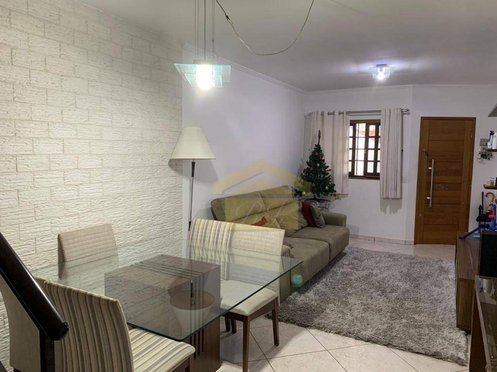 Sobrado à venda com 3 quartos, 121m² - Foto 1