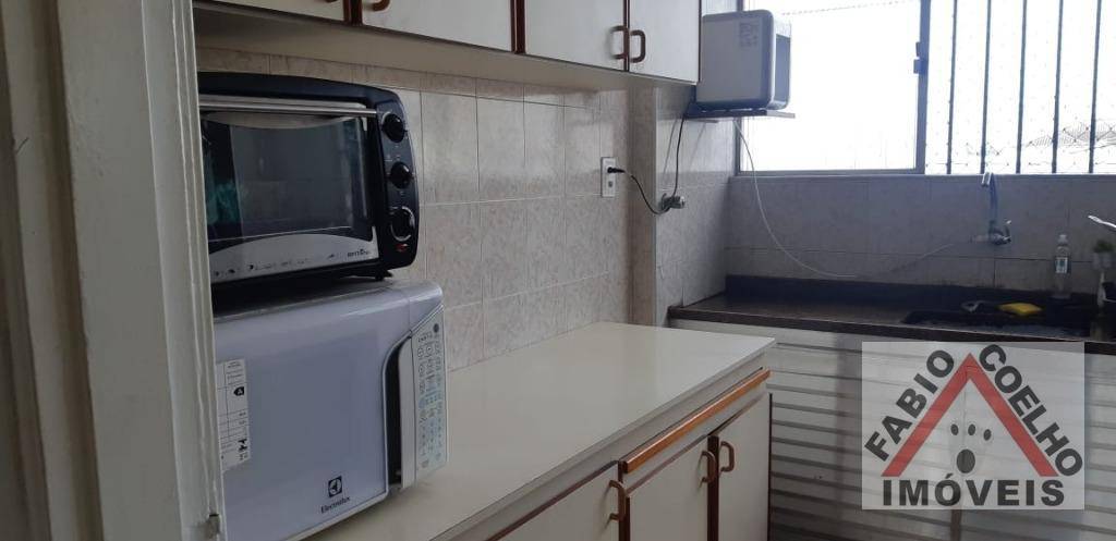 Apartamento à venda com 2 quartos, 70m² - Foto 4