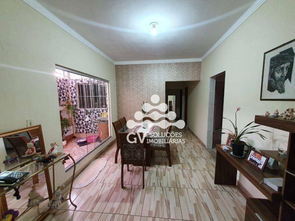 Casa à venda e aluguel com 3 quartos, 130m² - Foto 3