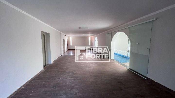 Casa para alugar com 18 quartos, 905m² - Foto 14