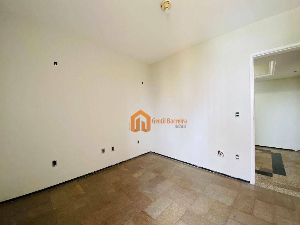 Apartamento à venda com 3 quartos, 118m² - Foto 22