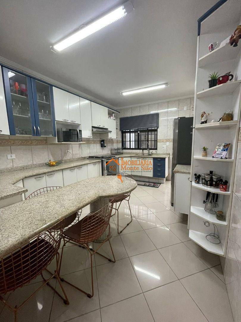 Casa à venda com 3 quartos, 210M2 - Foto 11