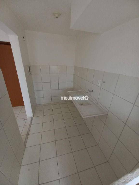 Apartamento à venda com 2 quartos, 48m² - Foto 3