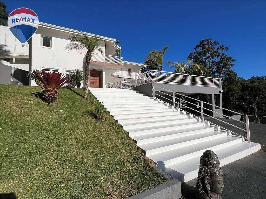 Casa para alugar com 5 quartos, 428m² - Foto 6