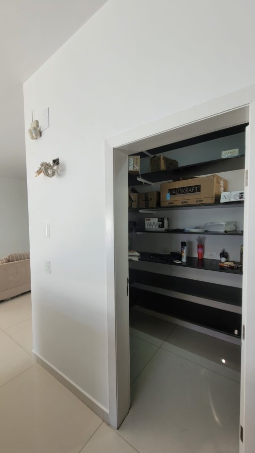 Casa à venda com 4 quartos, 300m² - Foto 15