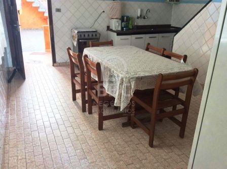 Casa à venda com 2 quartos, 150m² - Foto 6