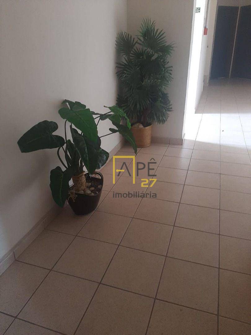 Apartamento à venda com 2 quartos, 80m² - Foto 13