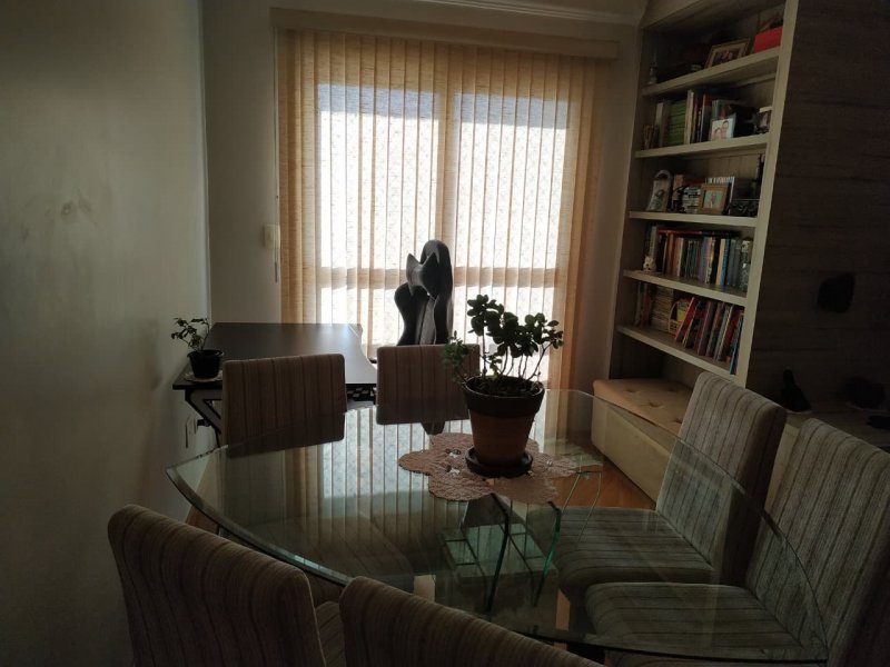 Apartamento à venda com 2 quartos, 69m² - Foto 2