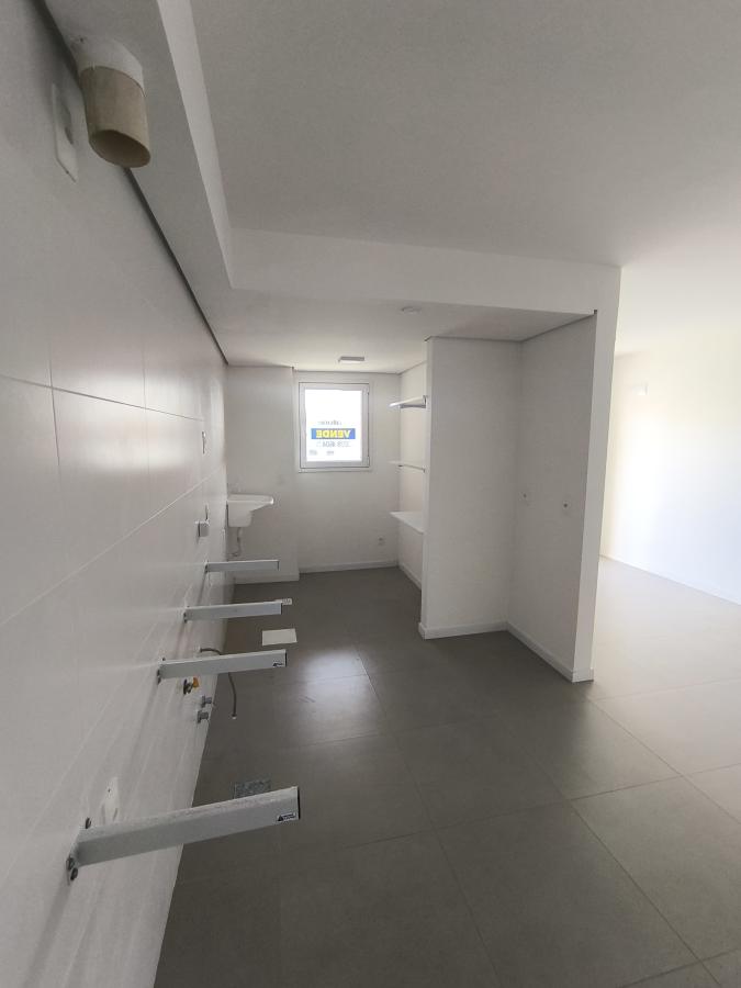 Apartamento à venda com 2 quartos, 65m² - Foto 7