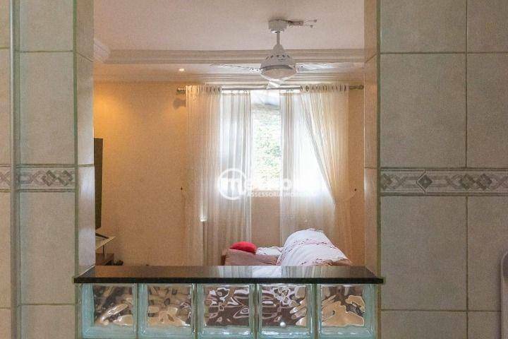 Apartamento à venda com 2 quartos, 63m² - Foto 3