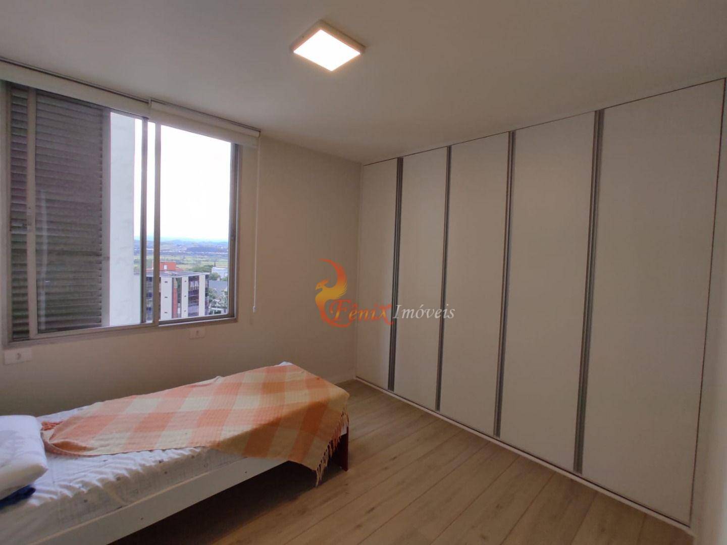 Apartamento à venda com 3 quartos, 129m² - Foto 4