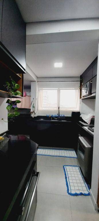 Apartamento à venda com 3 quartos, 90m² - Foto 3