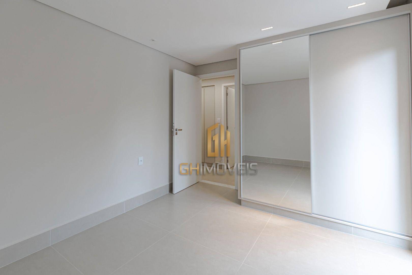 Apartamento à venda com 3 quartos, 122m² - Foto 13
